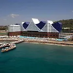 Orange County Resort 5*