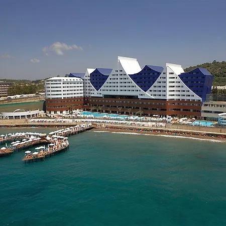 Orange County Alanya Resort 5*