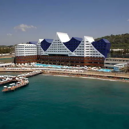 Orange County Alanya Resort 5*