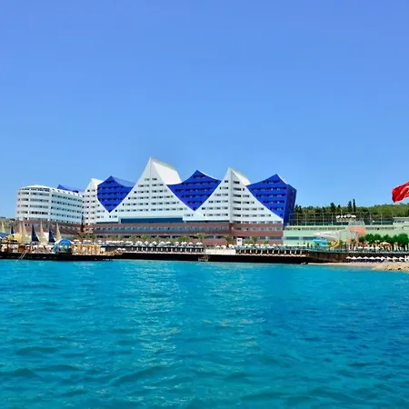 Orange County Alanya Resort 5*