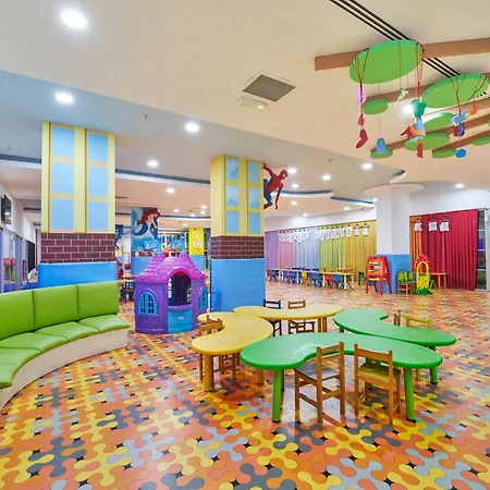 Orange County 5* אלאניה