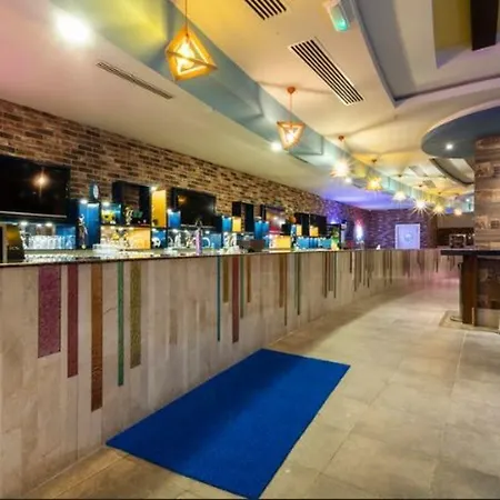 Ośrodek wypoczynkowy Orange County Alanya 5*